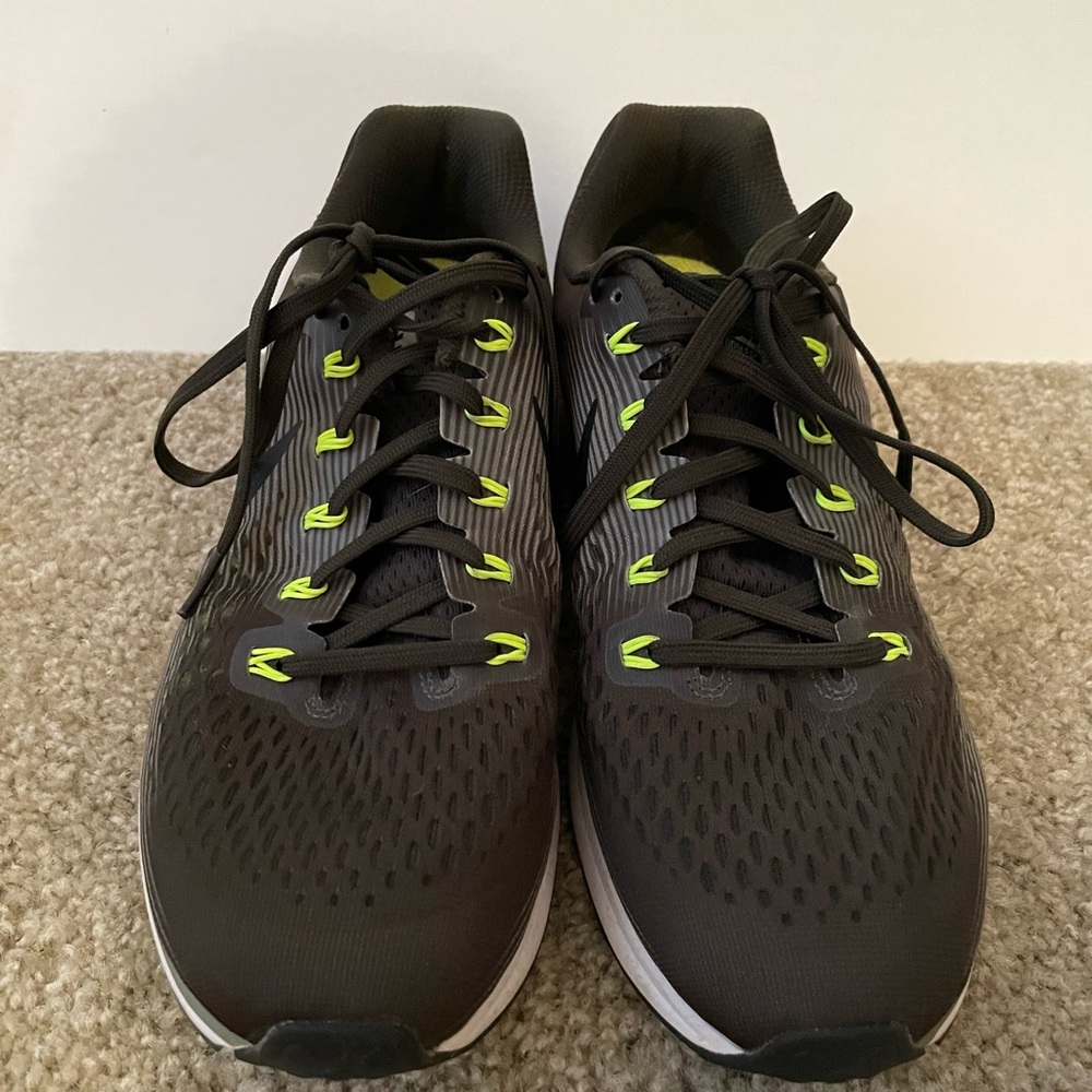 Nike Zoom Pegasus Size 10